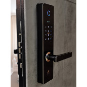 Входная дверь (толщина 80 мм) с электронным кодовым RFID замком  DOORLOCKS -107